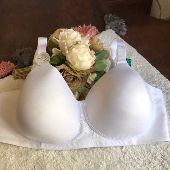 Vanity Fair Other - Vanity Fair beauty back white full figure 44D bra